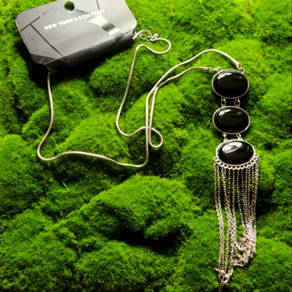 New York and company necklace
